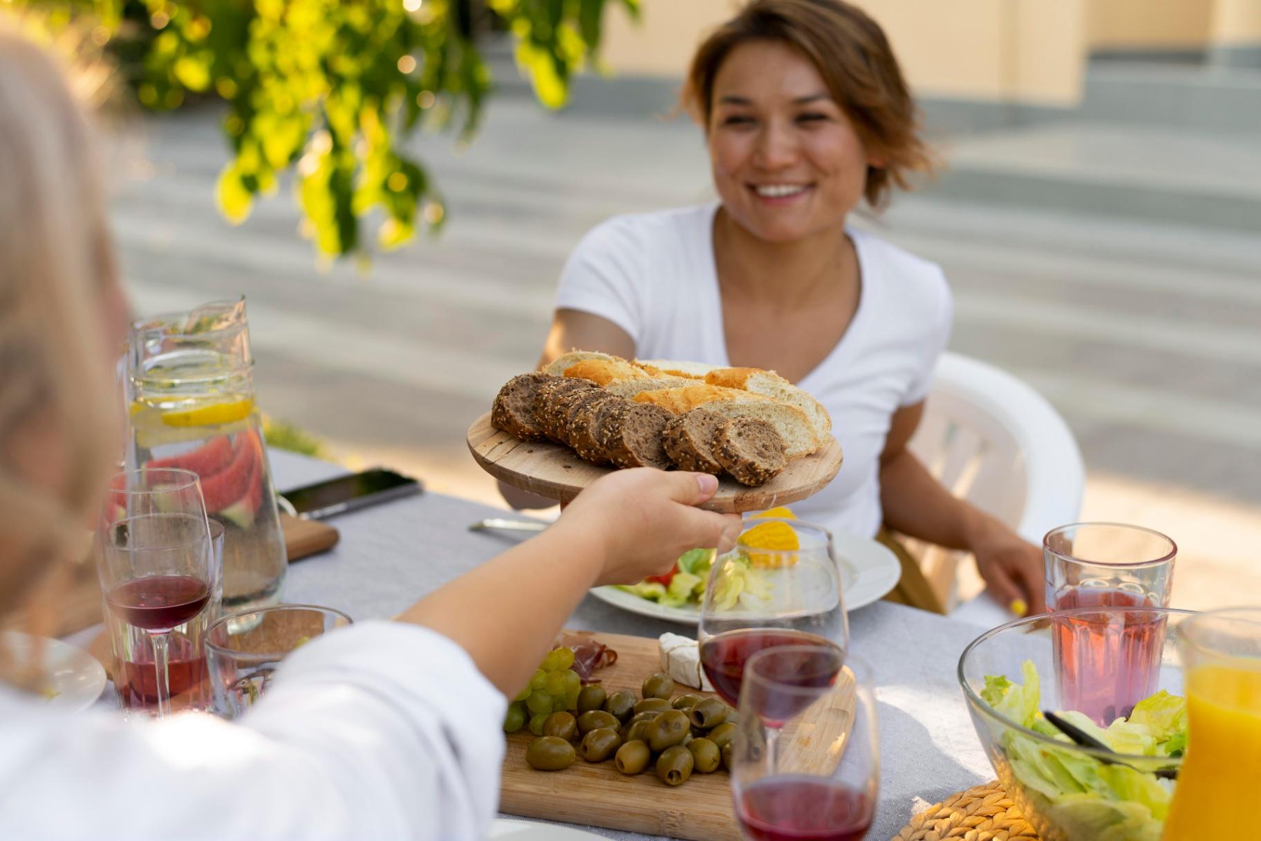 close-up-friends-with-delicious-food.jpg